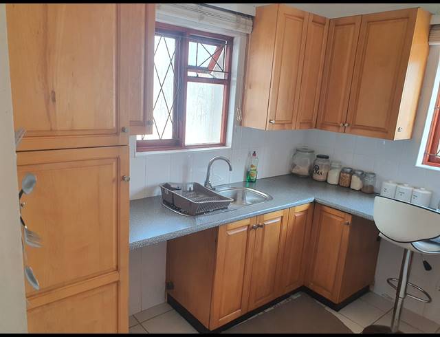 2 BEDROOM APARTMENT RENTED IN SUMMERSTRAND